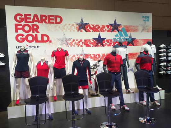 此前美国队公布的奥运战袍上，的确没有任何商标